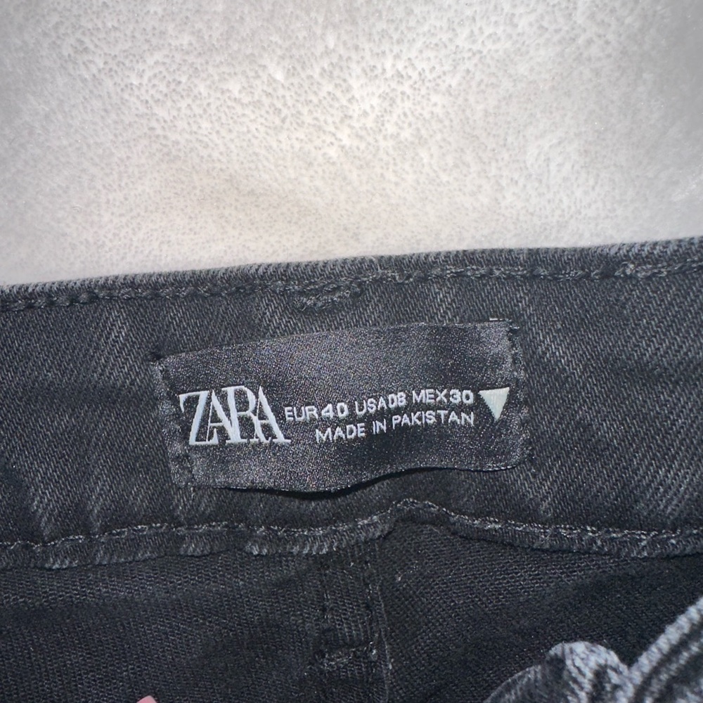 Zara High Rize Jeans - Picture 3 of 5